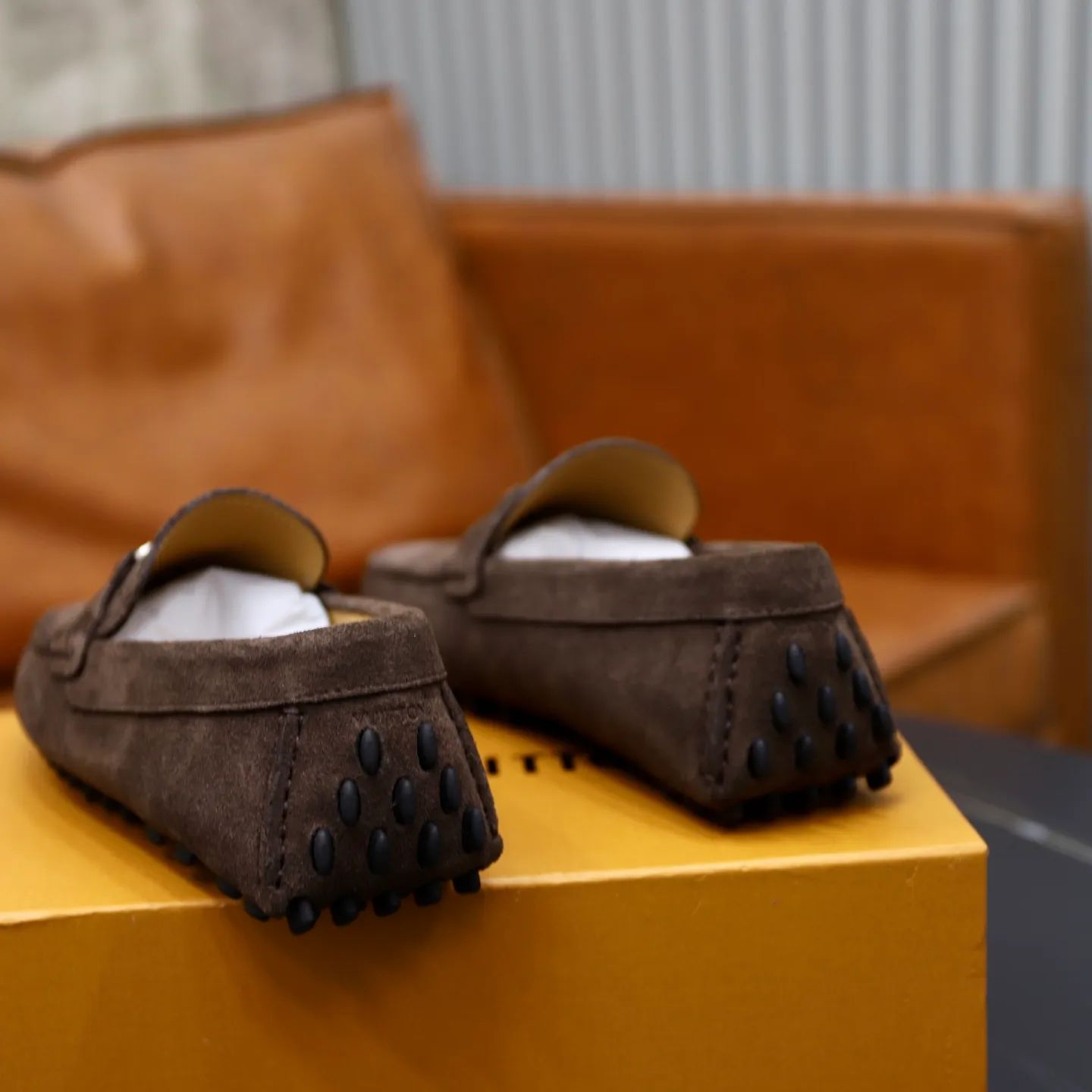 Ex-factory price: 480💰【LV】Louis Vuitton ⚠️High-end men’s driving and pedal series ⚠️38-44 (customized for 45) ⚠️All original cowhide leather! Thick and soft! Made entirely of calfskin lining! The latest non-slip beanie sole! Three-dimensional package technology! Fashionable and classic! Handicrafts! Original high quality! Feel free to compare!